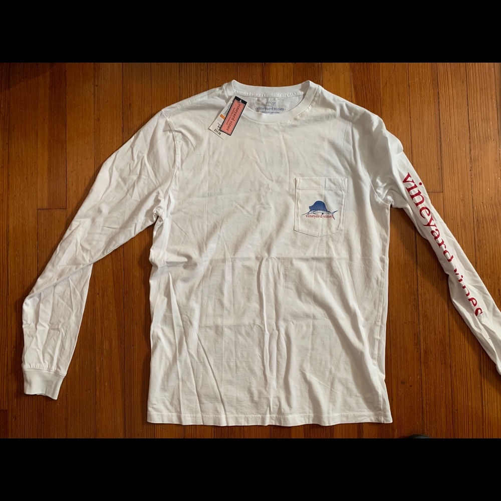 *New * Vineyard vines Size S long sleeve